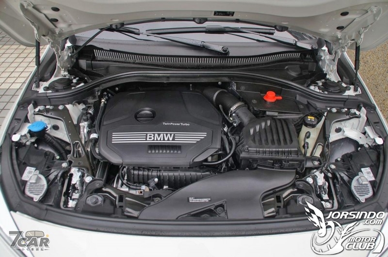 前輪驅動 駕馭依舊 BMW 118i 豪華運動版5802|BMW,118i小老婆汽機車資訊網