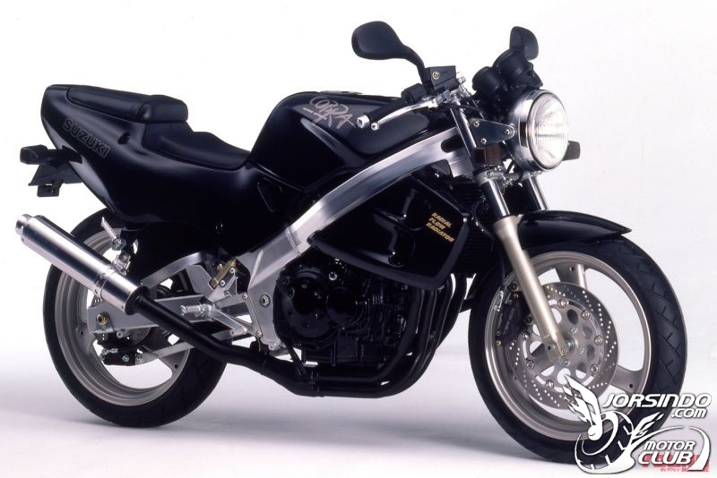 4汽缸250cc名車列傳！猛獸般的街車車款5731|HONDA,KAWASAKI,SUZUKI,YAMAHA小老婆汽機車資訊網