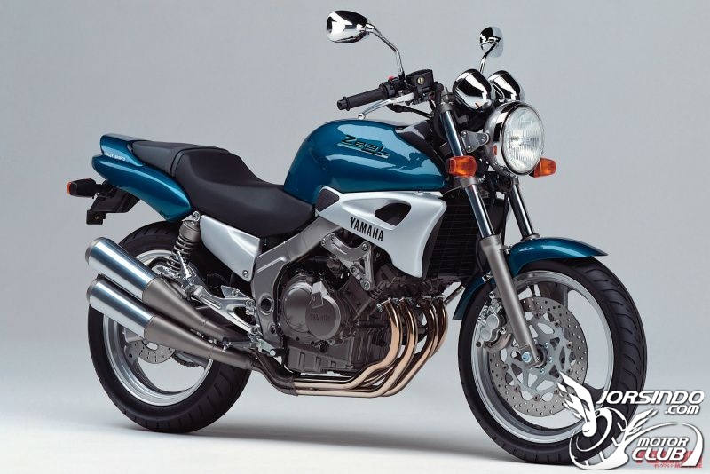 4汽缸250cc名車列傳！猛獸般的街車車款4867|HONDA,KAWASAKI,SUZUKI,YAMAHA小老婆汽機車資訊網