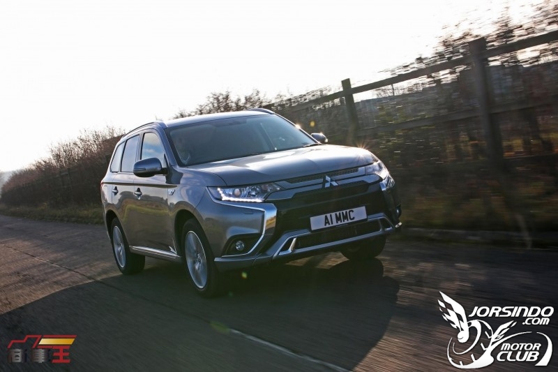 Mitsubishi Outlander PHEV 新增 Reflex Plus Commercial 頂規商用版本3448|Mitsubishi,Outlander小老婆汽機車資訊網