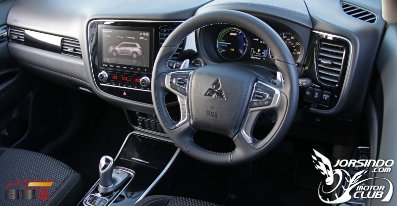 Mitsubishi Outlander PHEV 新增 Reflex Plus Commercial 頂規商用版本6153|Mitsubishi,Outlander小老婆汽機車資訊網