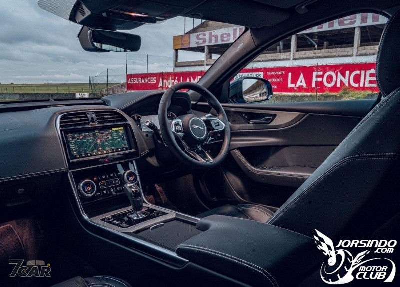 表彰賽車歷史 Jaguar XE Reims Edition 限量 200 輛登場1447|Jaguar小老婆汽機車資訊網