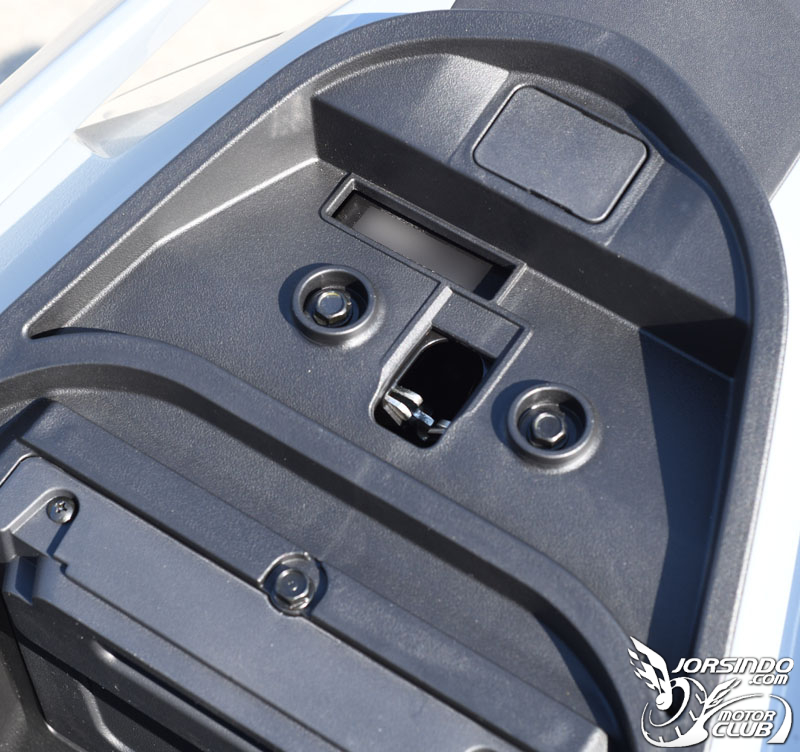 小灰龍SYM DRG BT 158開箱5121|小老婆汽機車資訊網
