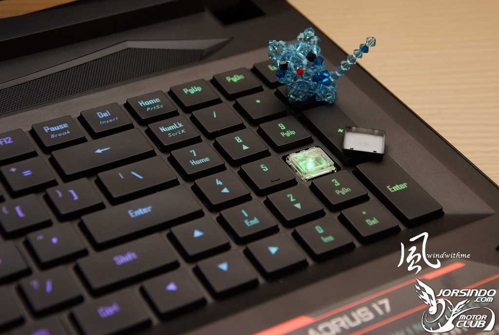 機械式鍵盤與極窄邊框螢幕 - 技嘉 AORUS 17高階電競筆電解析807|小老婆汽機車資訊網
