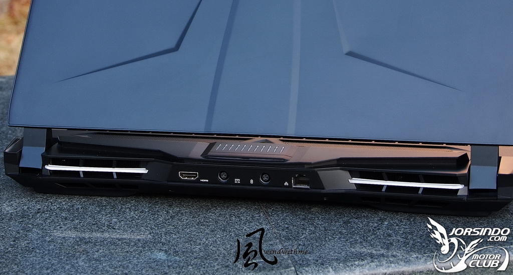 機械式鍵盤與極窄邊框螢幕 - 技嘉 AORUS 17高階電競筆電解析4929|小老婆汽機車資訊網