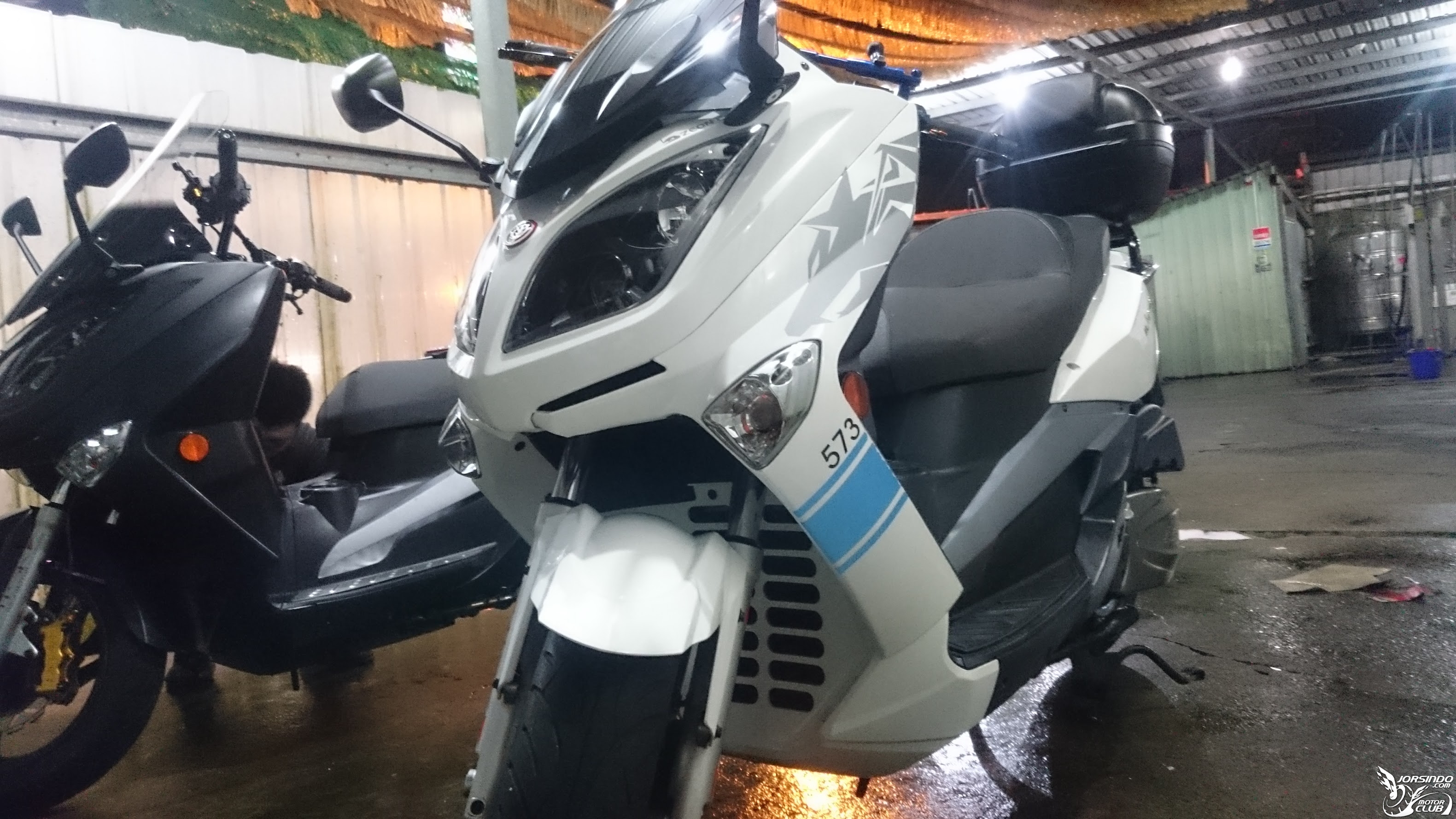 走跳人生 II ~ 再見惹~便當一號~! Elite 300E9136|小老婆汽機車資訊網