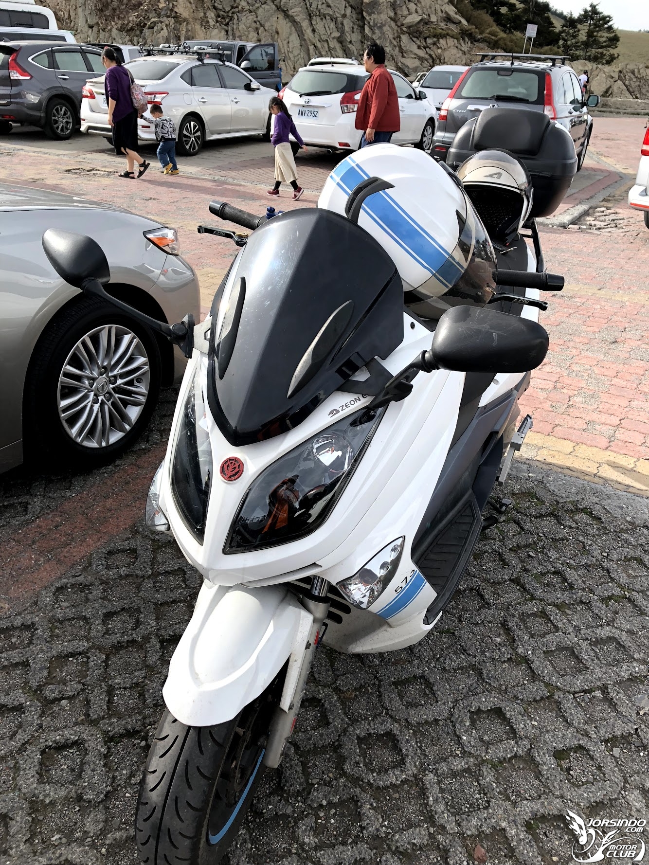 走跳人生 II ~ 再見惹~便當一號~! Elite 300E5621|小老婆汽機車資訊網