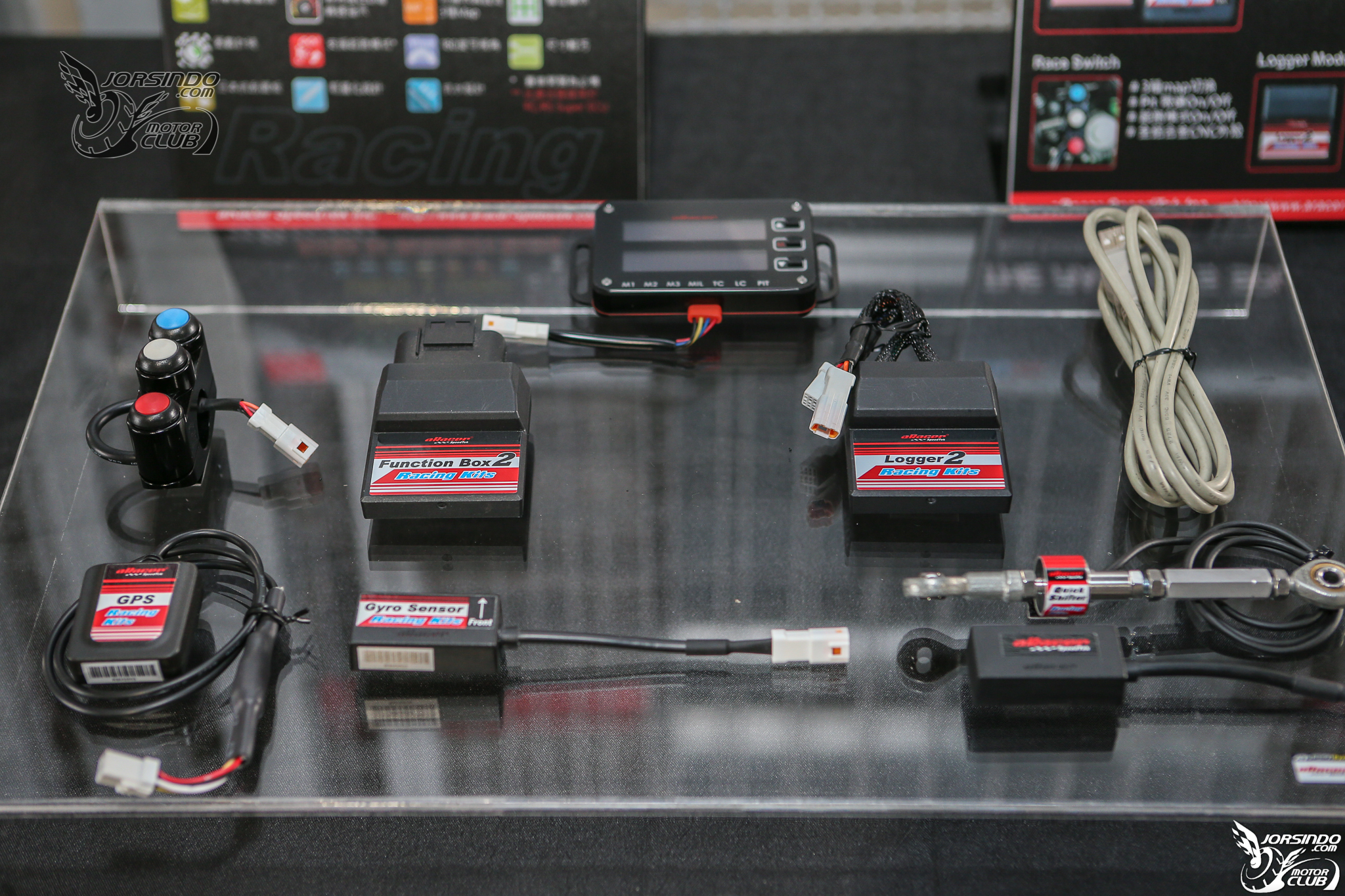 aRacer RC SUPER2 四缸引擎對應 ECU，R6也能唱生日快樂歌2096|小老婆汽機車資訊網