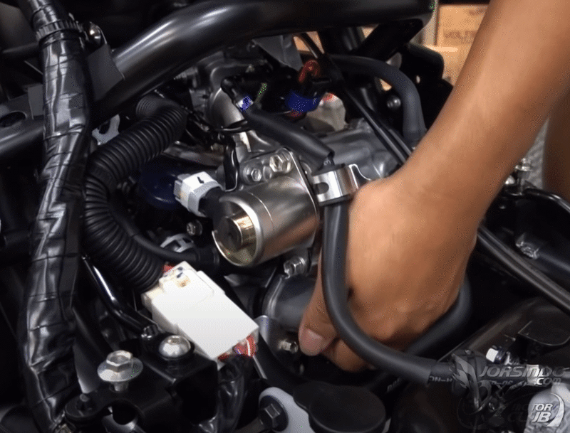 勁戰六 NMAX B4V引擎後避震"掉落感"的問題2882|小老婆汽機車資訊網