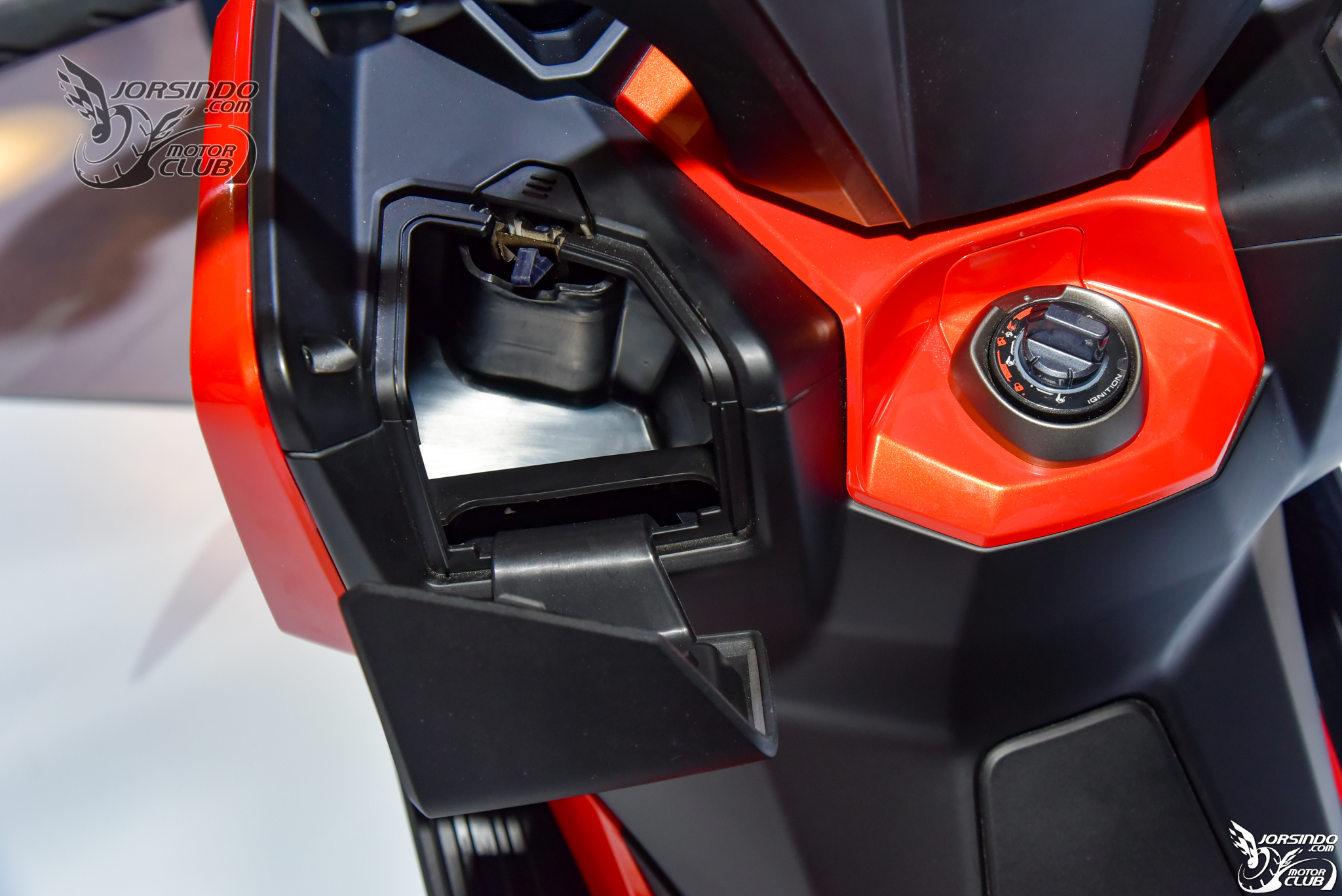 KYMCO RevoNex, CV3, F9, DT X360 全新機種發表會!6703|KRV,KYMCO,F9電動機車,CV3小老婆汽機車資訊網
