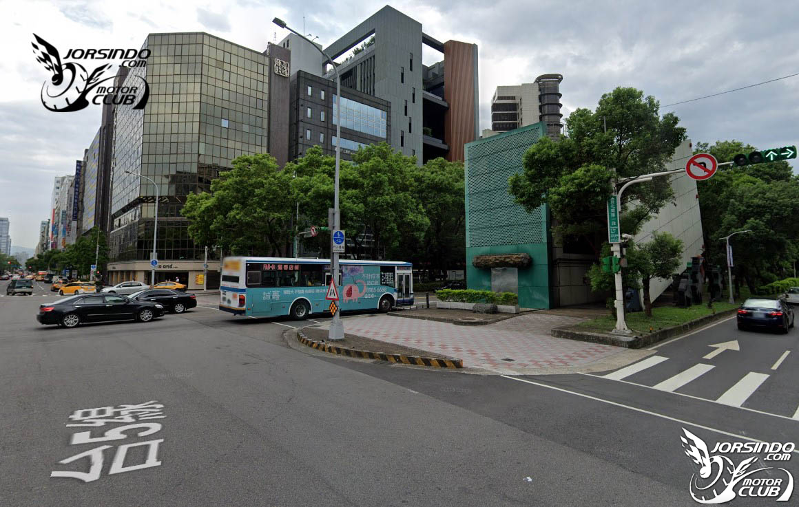 保障行人與用路人　淺談庇護島之用途、對駕駛人影響8577|小老婆汽機車資訊網
