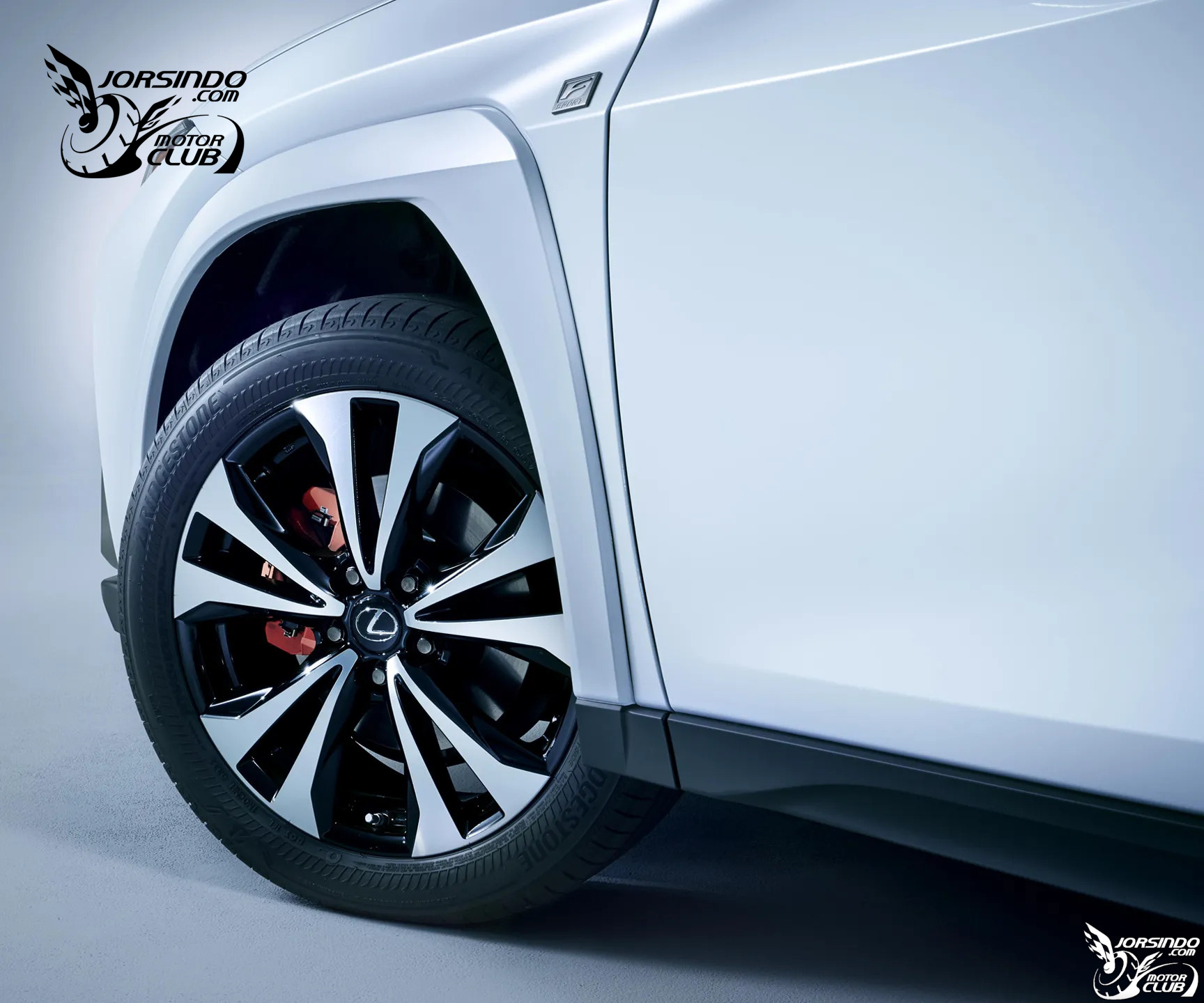 運動、高雅風任選！日本Lexus推UX兩款特仕作品3827|Lexus,小改款UX,日本市場小老婆汽機車資訊網