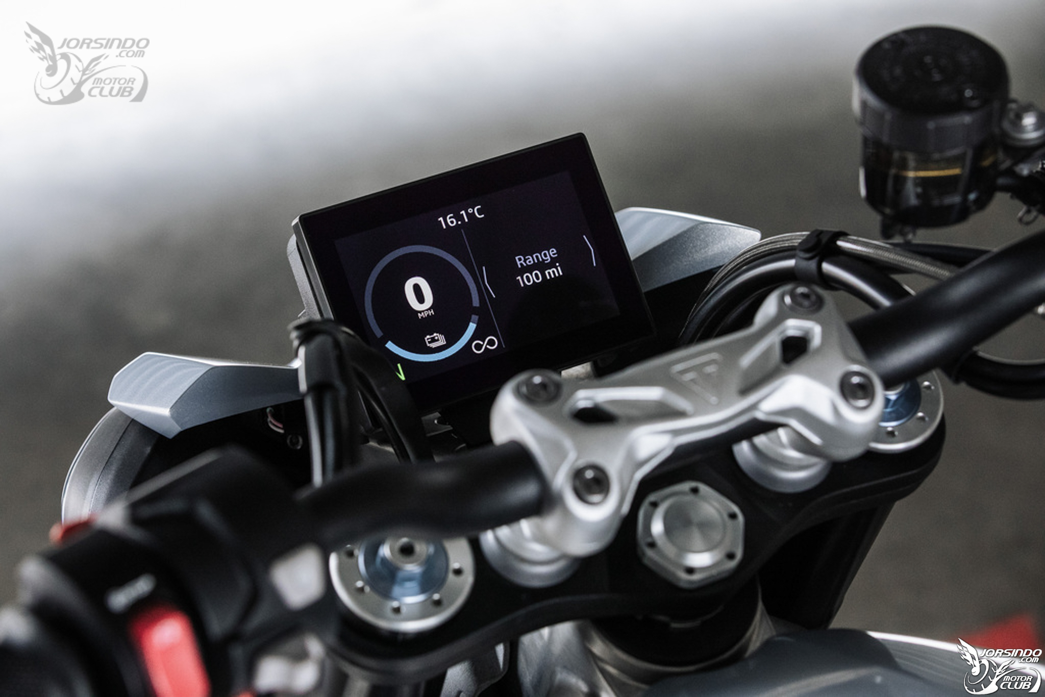 電動版 Speed Triple！Triumph TE-1 計劃成功！原型車完整揭露792|triumph,te1,電動重機,speedtriple,energica小老婆汽機車資訊網