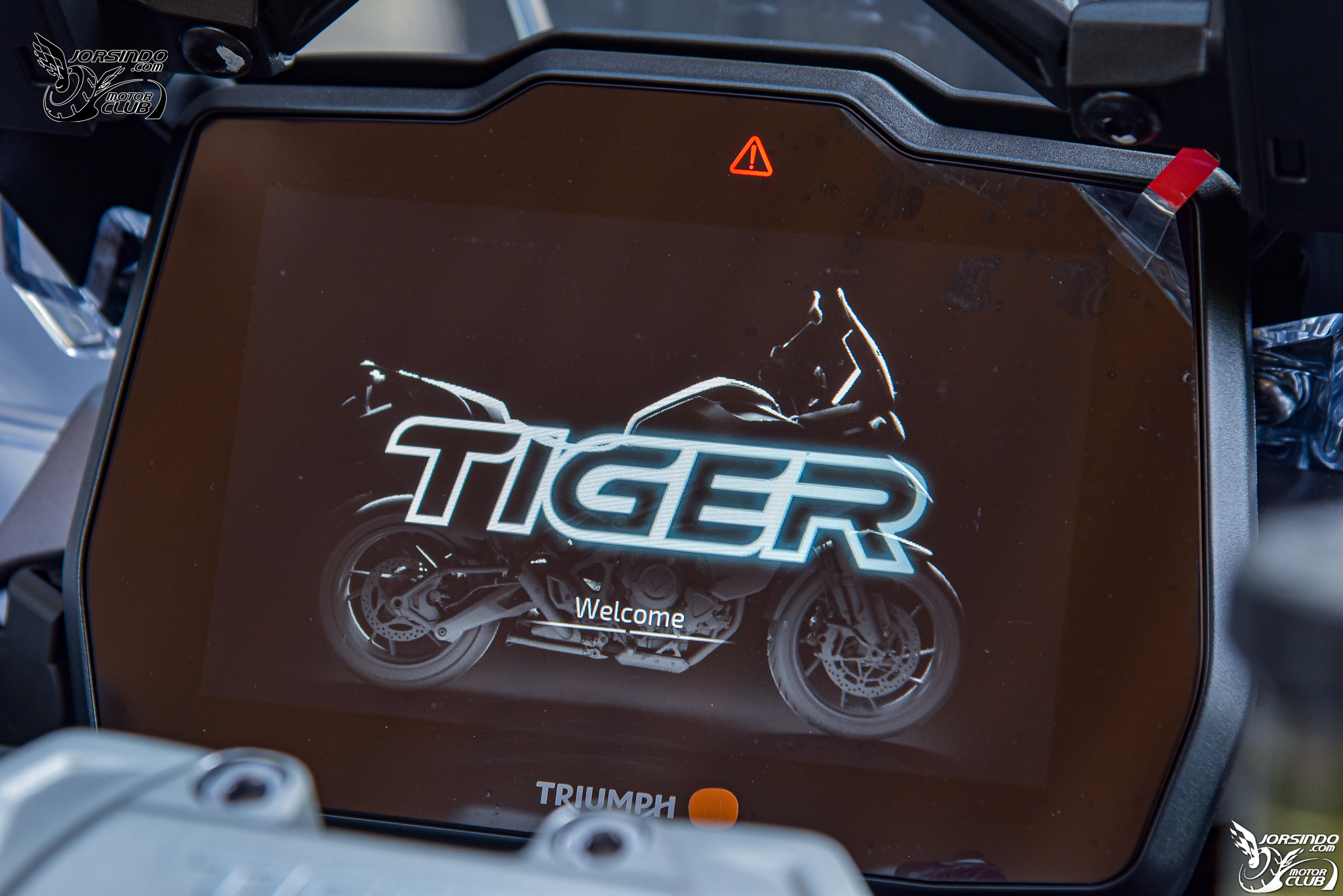 公路越野二選一！TIGER 1200 GT/Rally Explorer 87.8 萬正式發表！9859|小老婆汽機車資訊網
