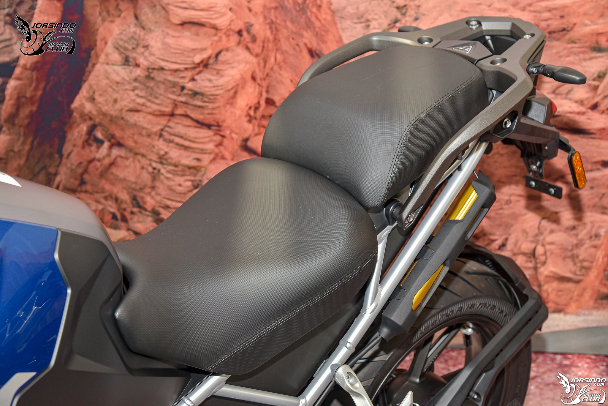 公路越野二選一！TIGER 1200 GT/Rally Explorer 87.8 萬正式發表！5992|小老婆汽機車資訊網