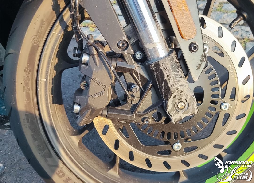 2022 CFMOTO 250SR，賽道玩家PLAY TO WIN8676|小老婆汽機車資訊網