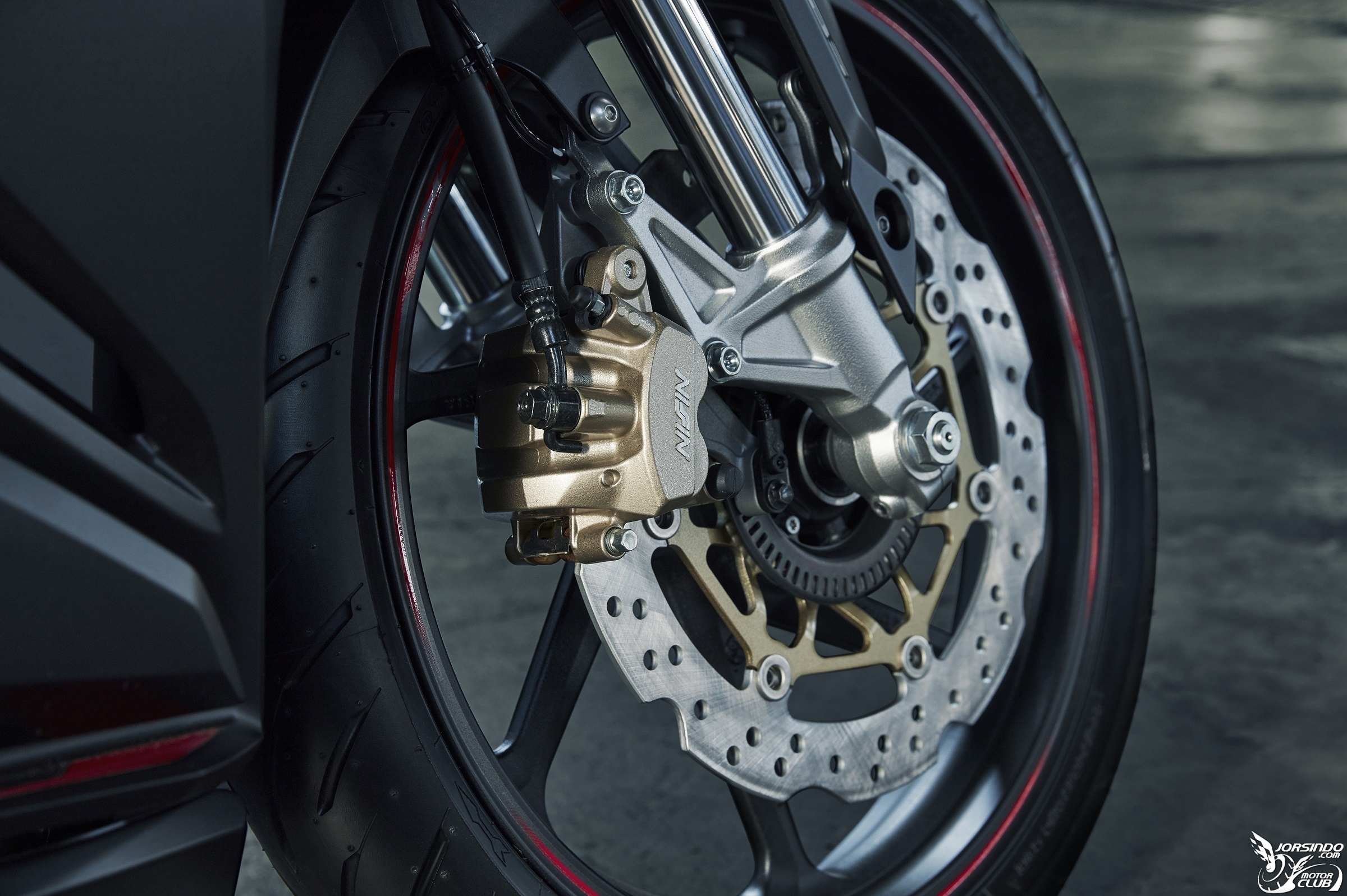 2022 CFMOTO 250SR，賽道玩家PLAY TO WIN5490|小老婆汽機車資訊網