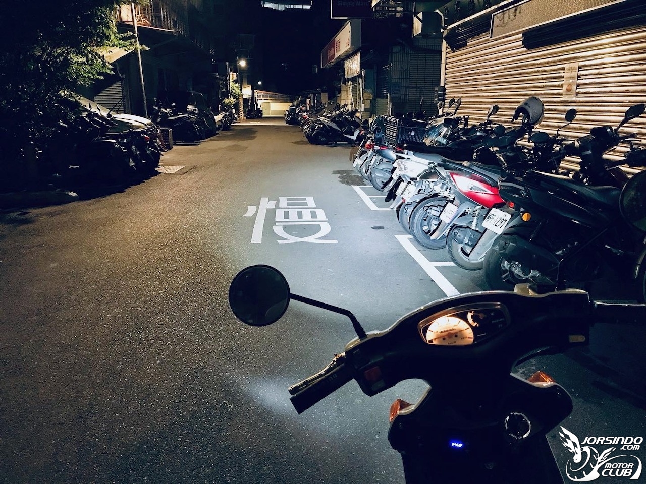 Address V125G 安裝 LED 大燈和日規碼錶7360|小老婆汽機車資訊網