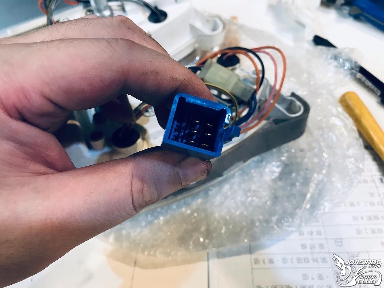 Address V125G 安裝 LED 大燈和日規碼錶8743|小老婆汽機車資訊網
