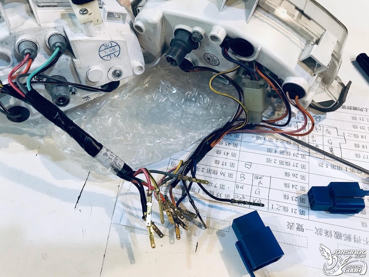 Address V125G 安裝 LED 大燈和日規碼錶8954|小老婆汽機車資訊網