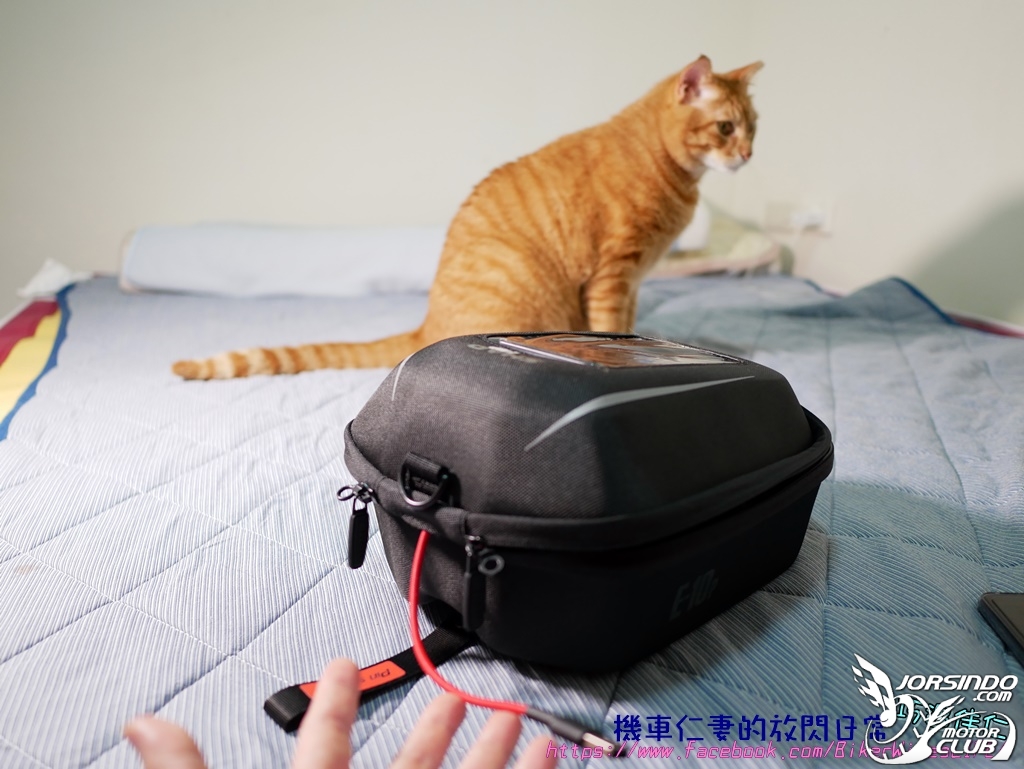 [開箱] SHAD E10P快拆油箱包3270|小老婆汽機車資訊網
