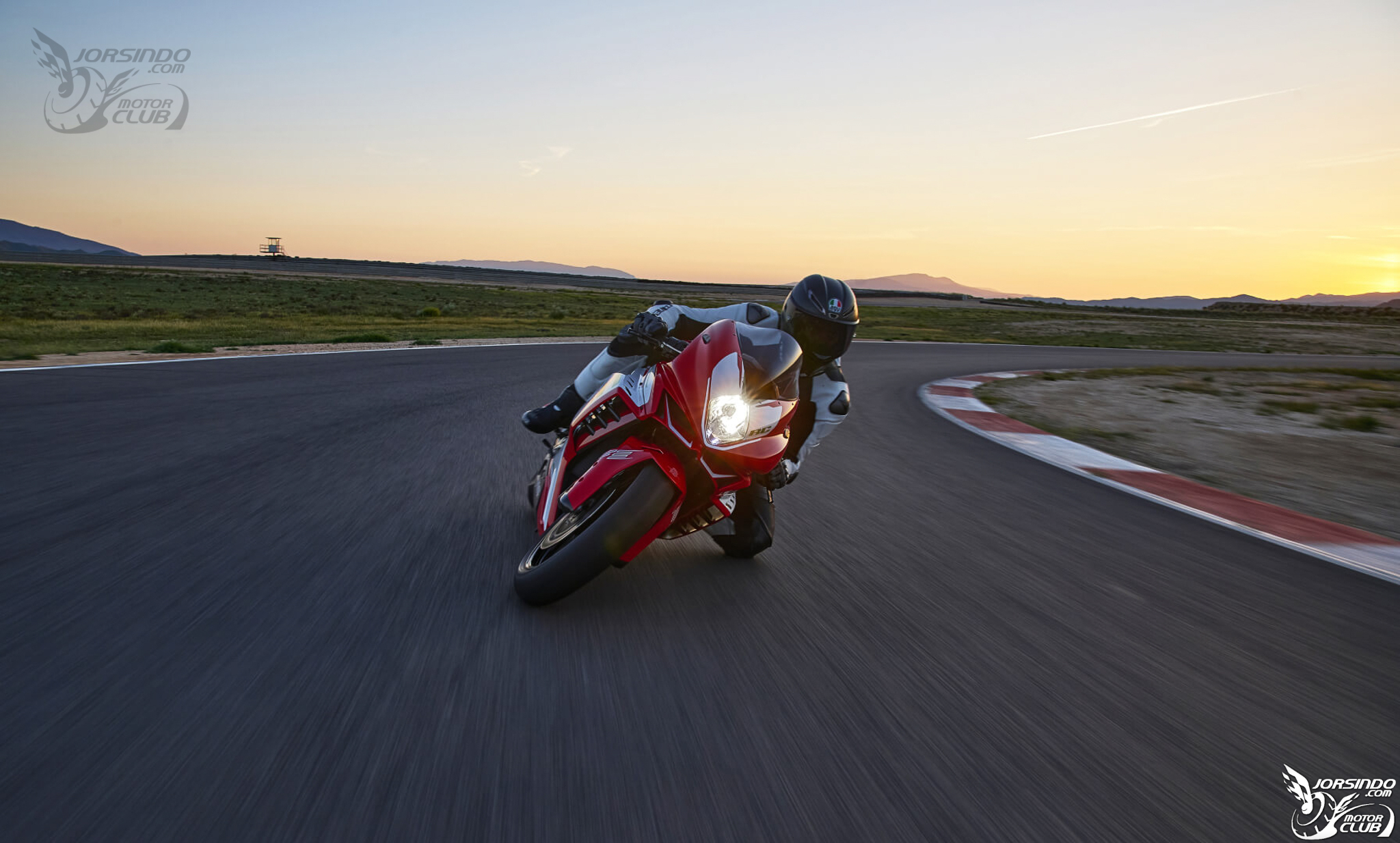 MV Agusta「RC」賽車系列新塗裝300台限量發售8111|mvagusta,dragster,turismoveloce小老婆汽機車資訊網