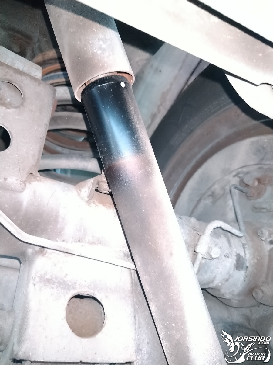 三菱 space gear DIY更換前後避震器、和尚頭及李仔串7013|小老婆汽機車資訊網