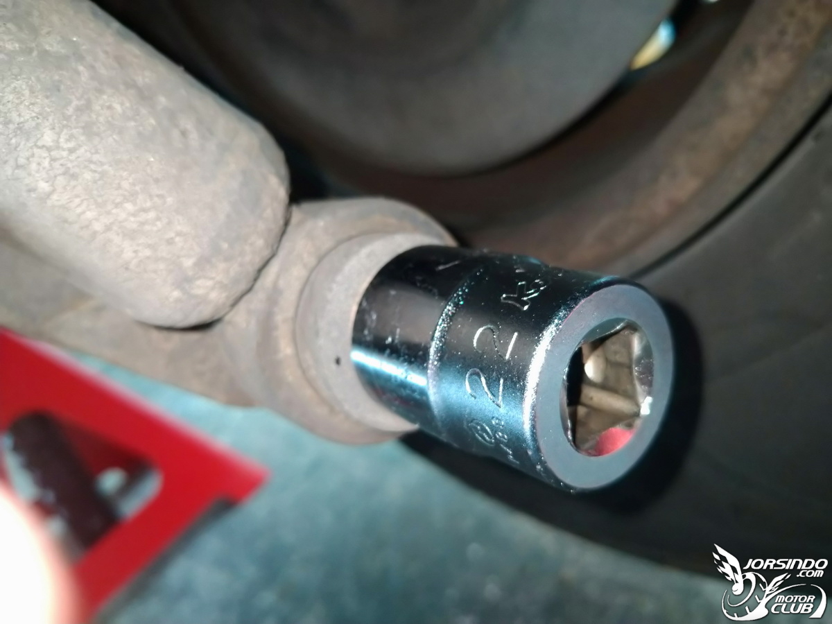 三菱 space gear DIY更換前後避震器、和尚頭及李仔串9566|小老婆汽機車資訊網