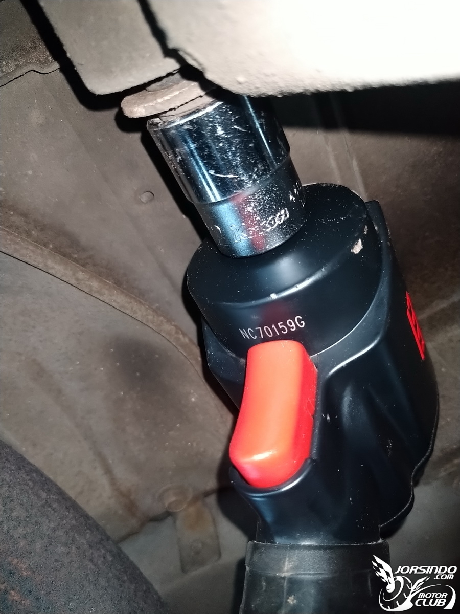三菱 space gear DIY更換前後避震器、和尚頭及李仔串1373|小老婆汽機車資訊網