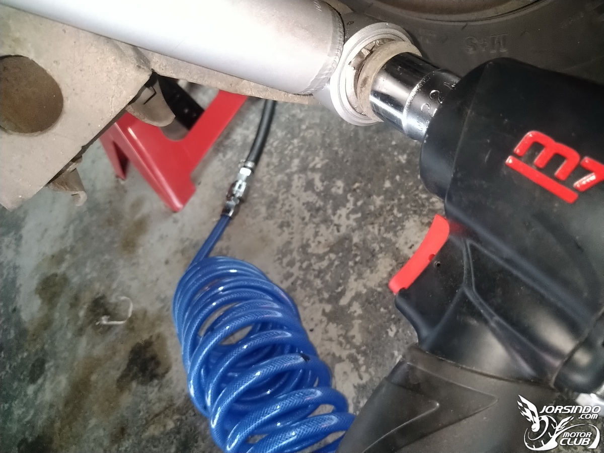 三菱 space gear DIY更換前後避震器、和尚頭及李仔串9754|小老婆汽機車資訊網
