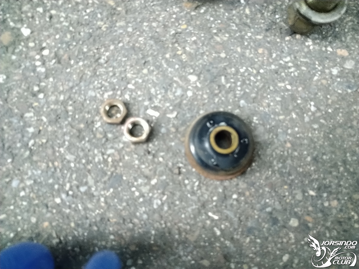 三菱 space gear DIY更換前後避震器、和尚頭及李仔串4905|小老婆汽機車資訊網