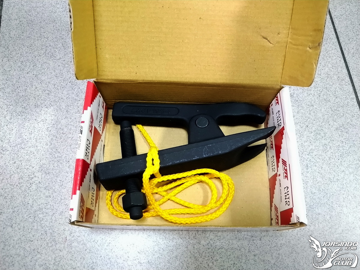 三菱 space gear DIY更換前後避震器、和尚頭及李仔串5073|小老婆汽機車資訊網