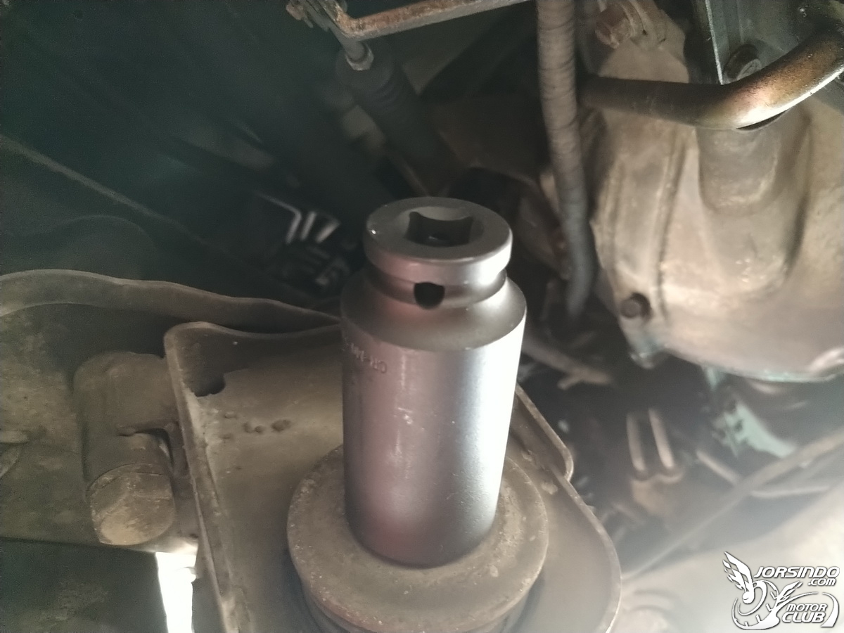 三菱 space gear DIY更換前後避震器、和尚頭及李仔串4743|小老婆汽機車資訊網