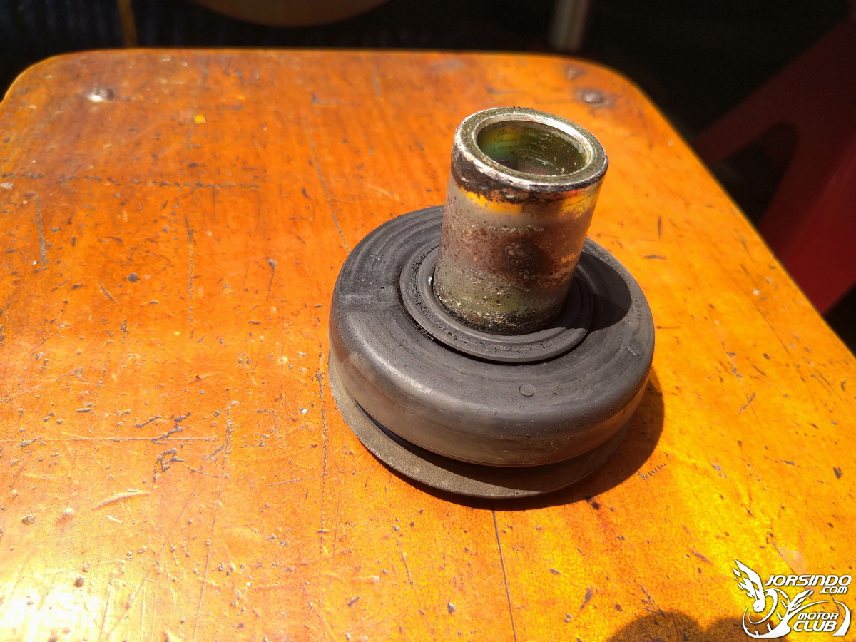 三菱 space gear DIY更換前後避震器、和尚頭及李仔串9319|小老婆汽機車資訊網