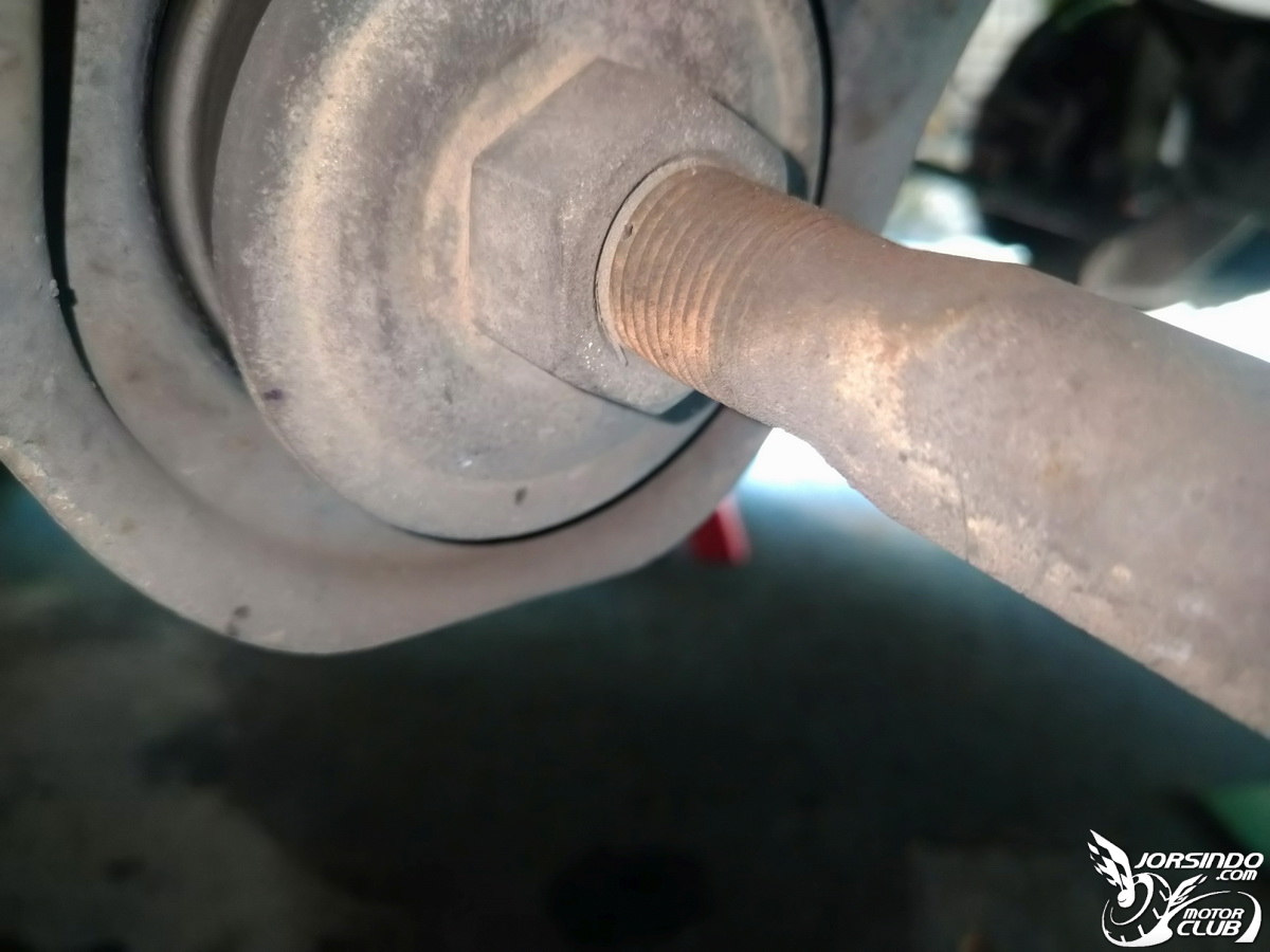 三菱 space gear DIY更換前後避震器、和尚頭及李仔串7377|小老婆汽機車資訊網