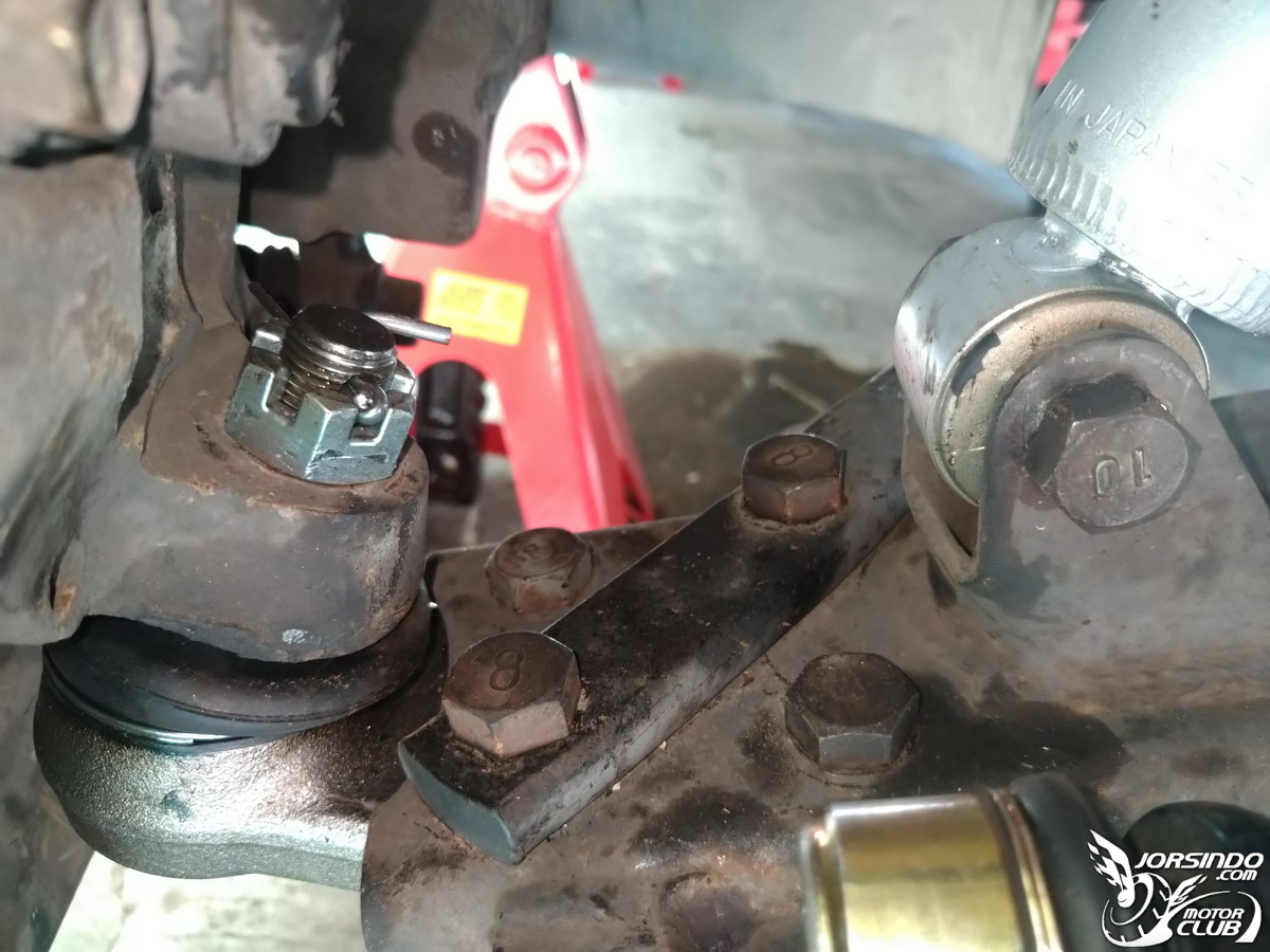 三菱 space gear DIY更換前後避震器、和尚頭及李仔串9474|小老婆汽機車資訊網