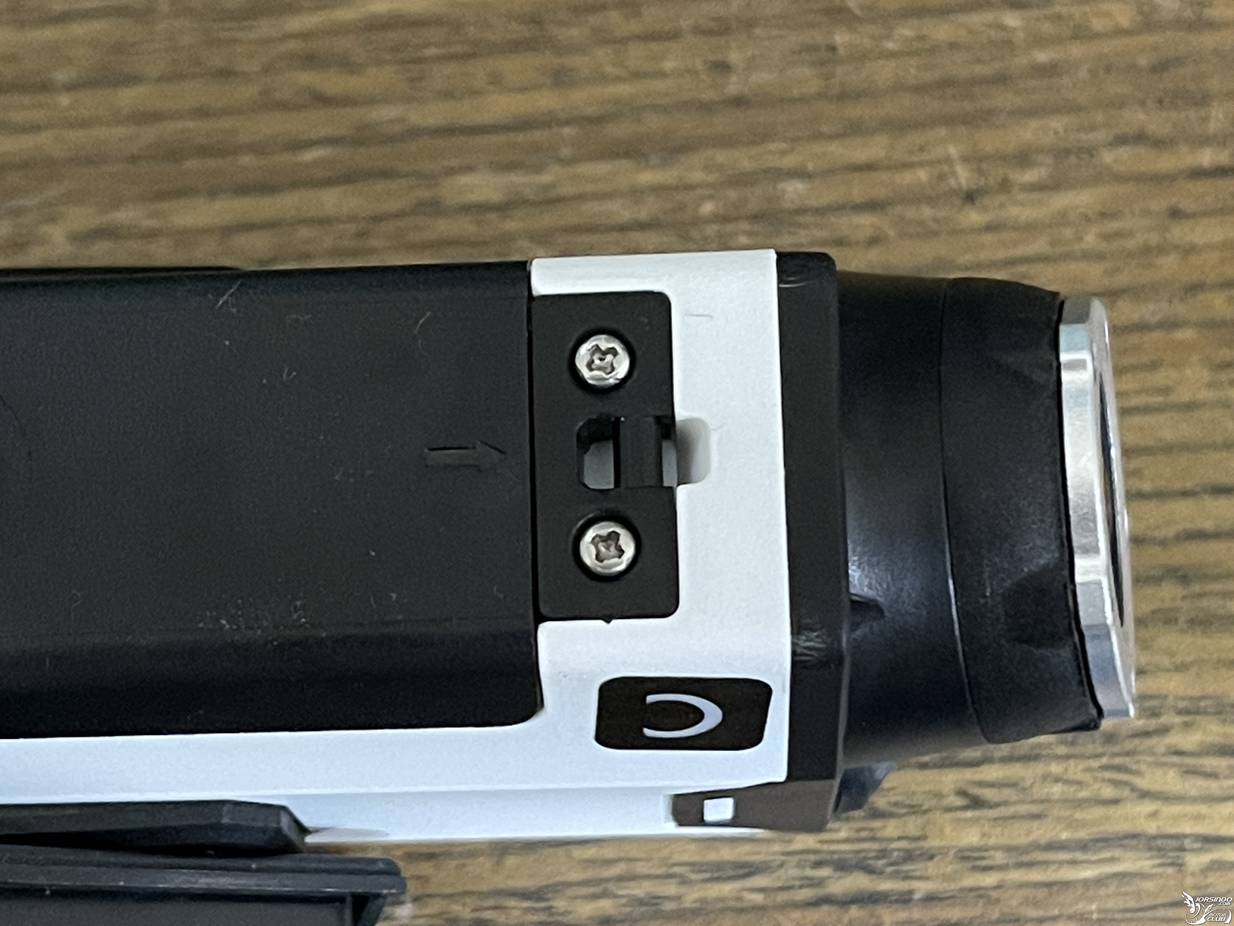 雲創 E3V-T 前後雙鏡(白) 安全帽行車紀錄器2154|小老婆汽機車資訊網