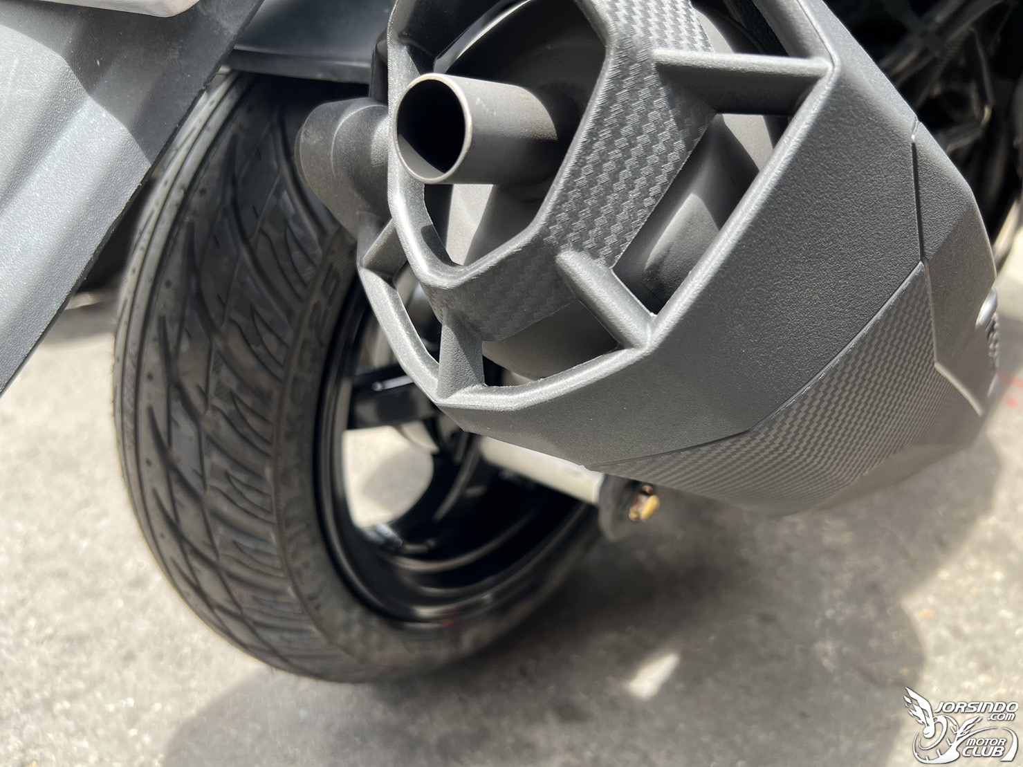 X-SENSE 2V 後輪更換12吋with異種移植OZ150輪框137|小老婆汽機車資訊網