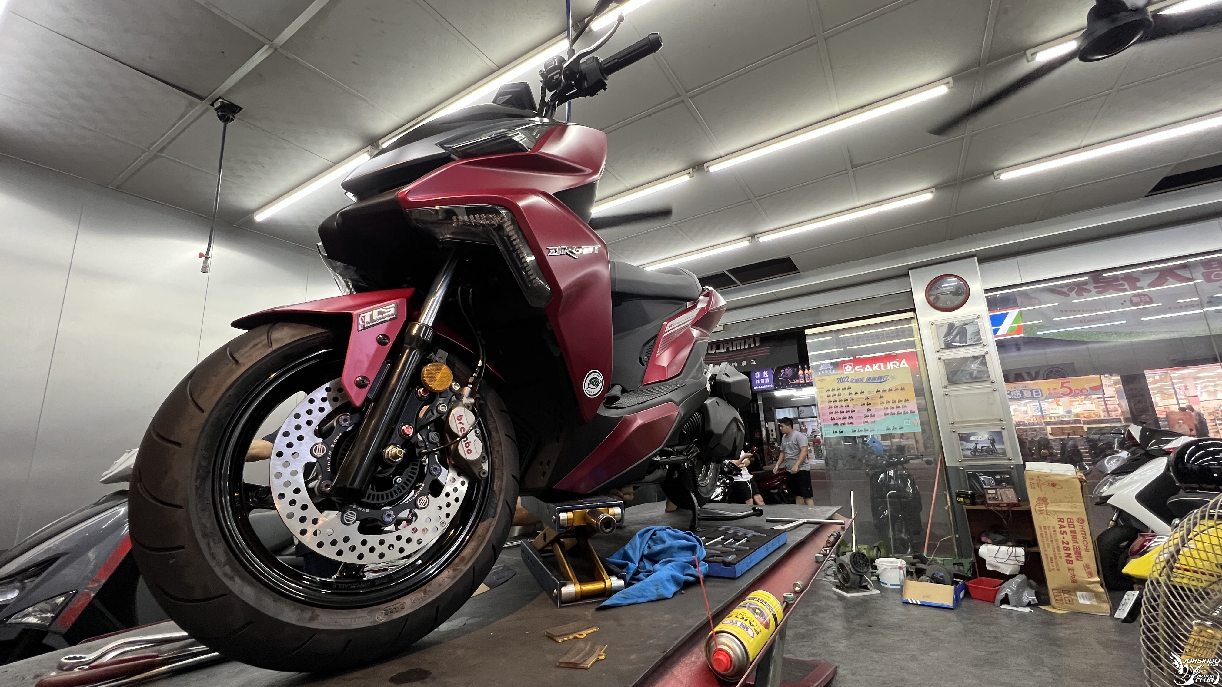 來點HOT，EQUATOR赤道浮動碟 for SYM DRG9940|小老婆汽機車資訊網