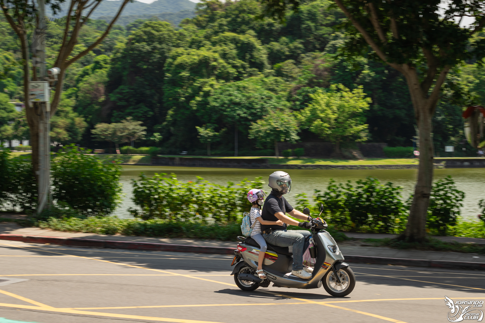 新車型新方案！中華eMOVING勁炫125最低資費99元起！8378|小老婆汽機車資訊網