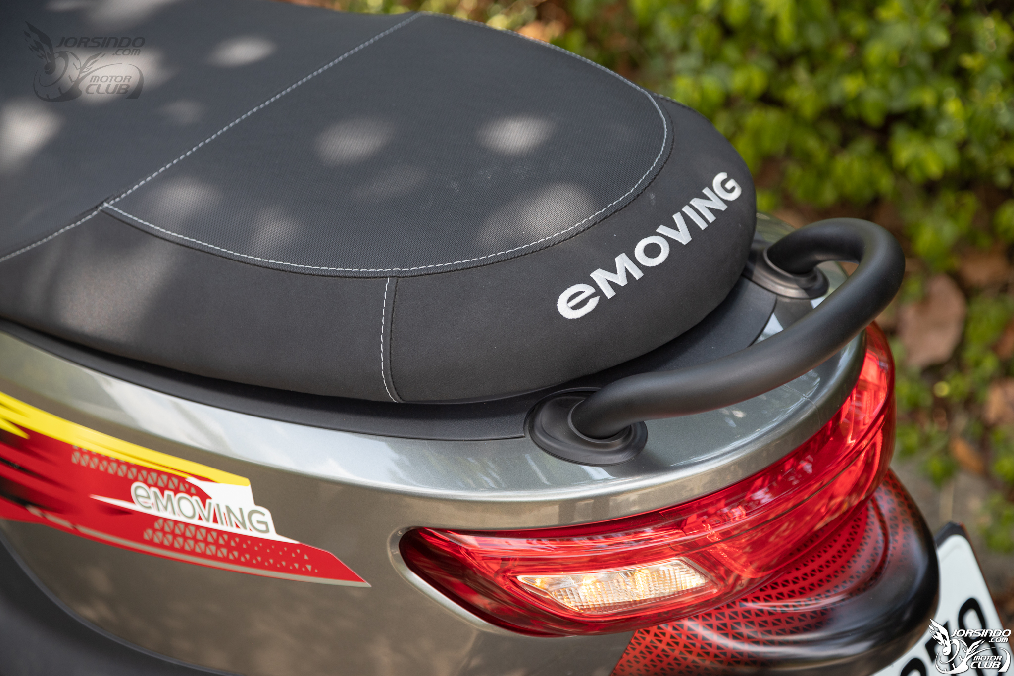 新車型新方案！中華eMOVING勁炫125最低資費99元起！2590|小老婆汽機車資訊網