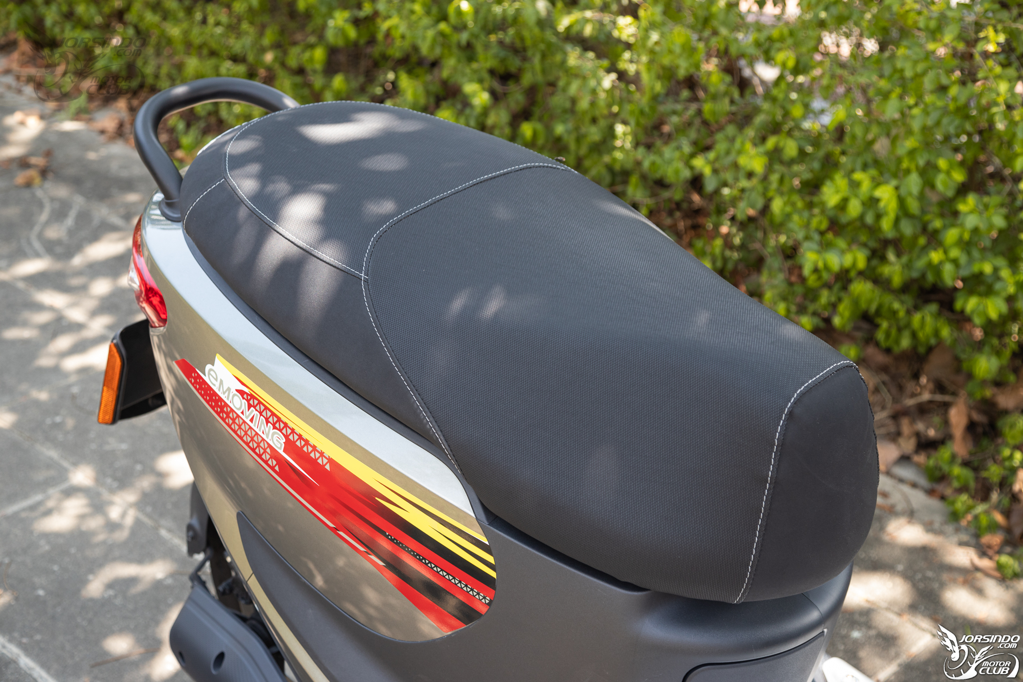 新車型新方案！中華eMOVING勁炫125最低資費99元起！9834|小老婆汽機車資訊網