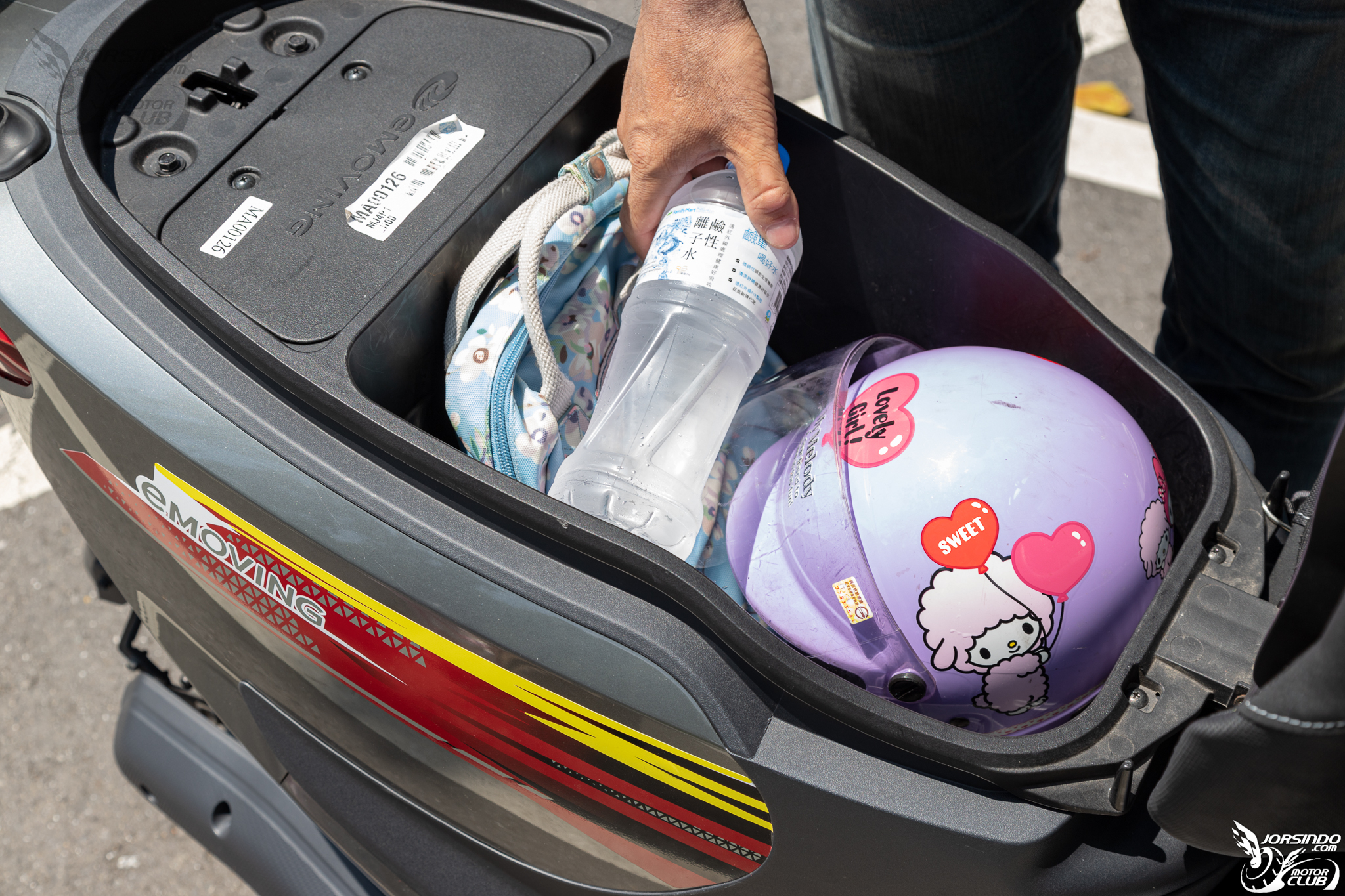 新車型新方案！中華eMOVING勁炫125最低資費99元起！3750|小老婆汽機車資訊網