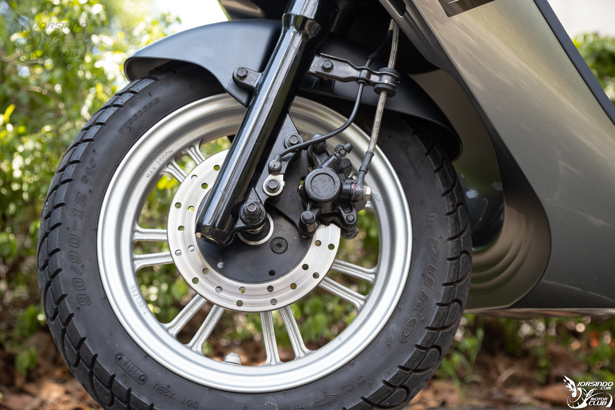 新車型新方案！中華eMOVING勁炫125最低資費99元起！3587|小老婆汽機車資訊網