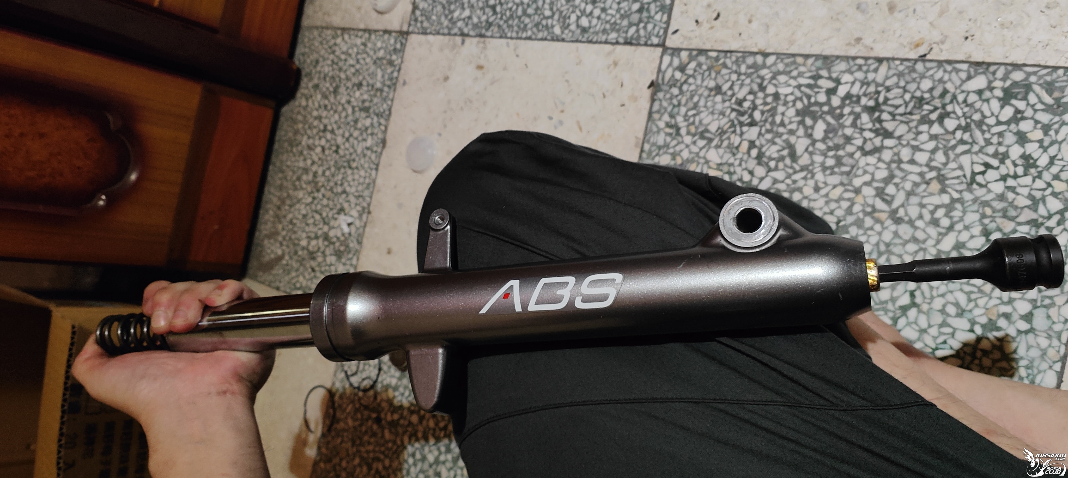 『前避震拆解』AI-1 SPORT ABS 前避震保養+構造大剖析9345|小老婆汽機車資訊網
