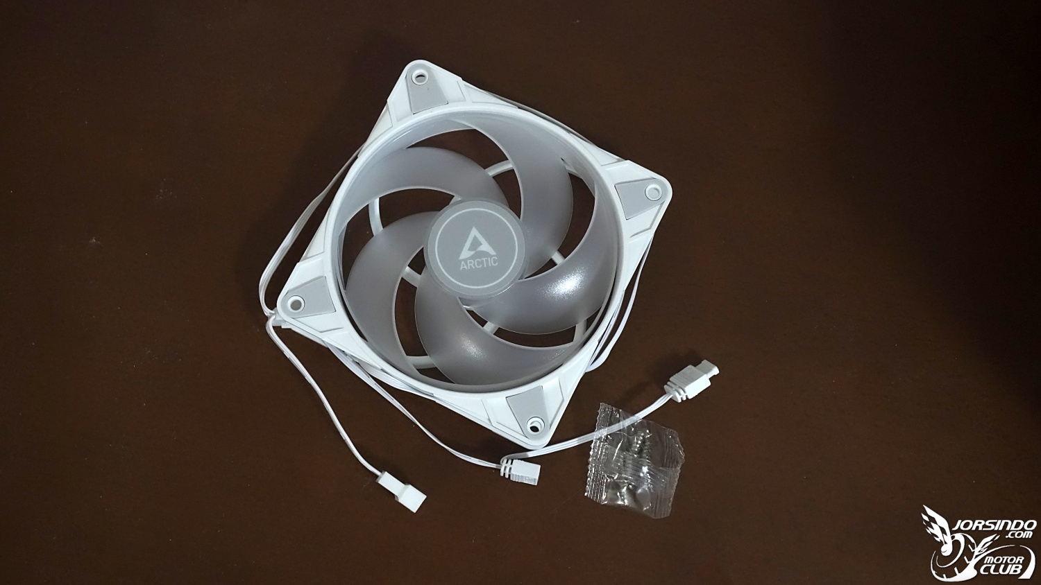 【開箱】白色控的最佳選擇!! Arctic P12 PWM PST ARGB White開箱8706|小老婆汽機車資訊網