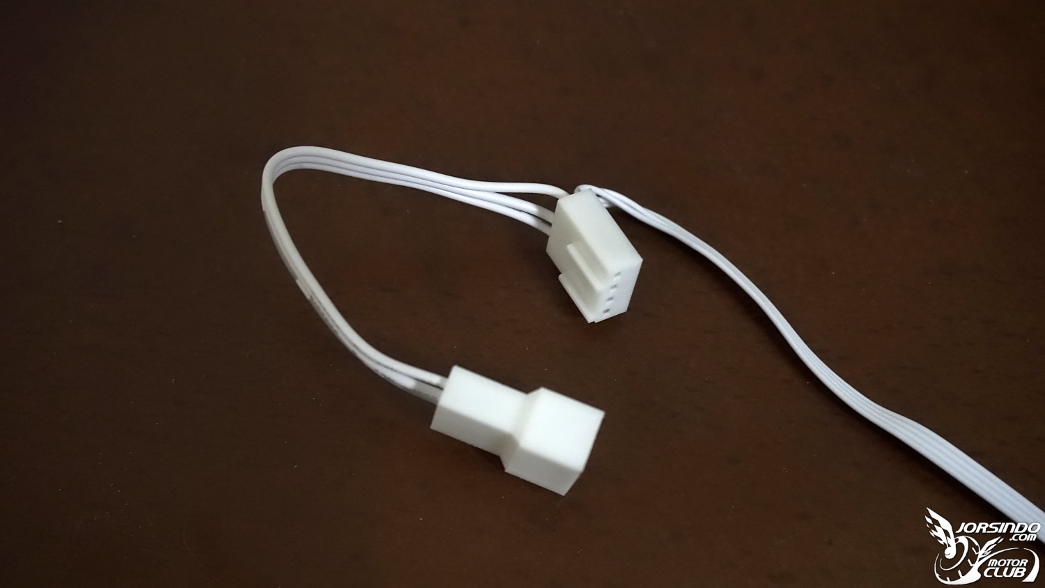 【開箱】白色控的最佳選擇!! Arctic P12 PWM PST ARGB White開箱4250|小老婆汽機車資訊網