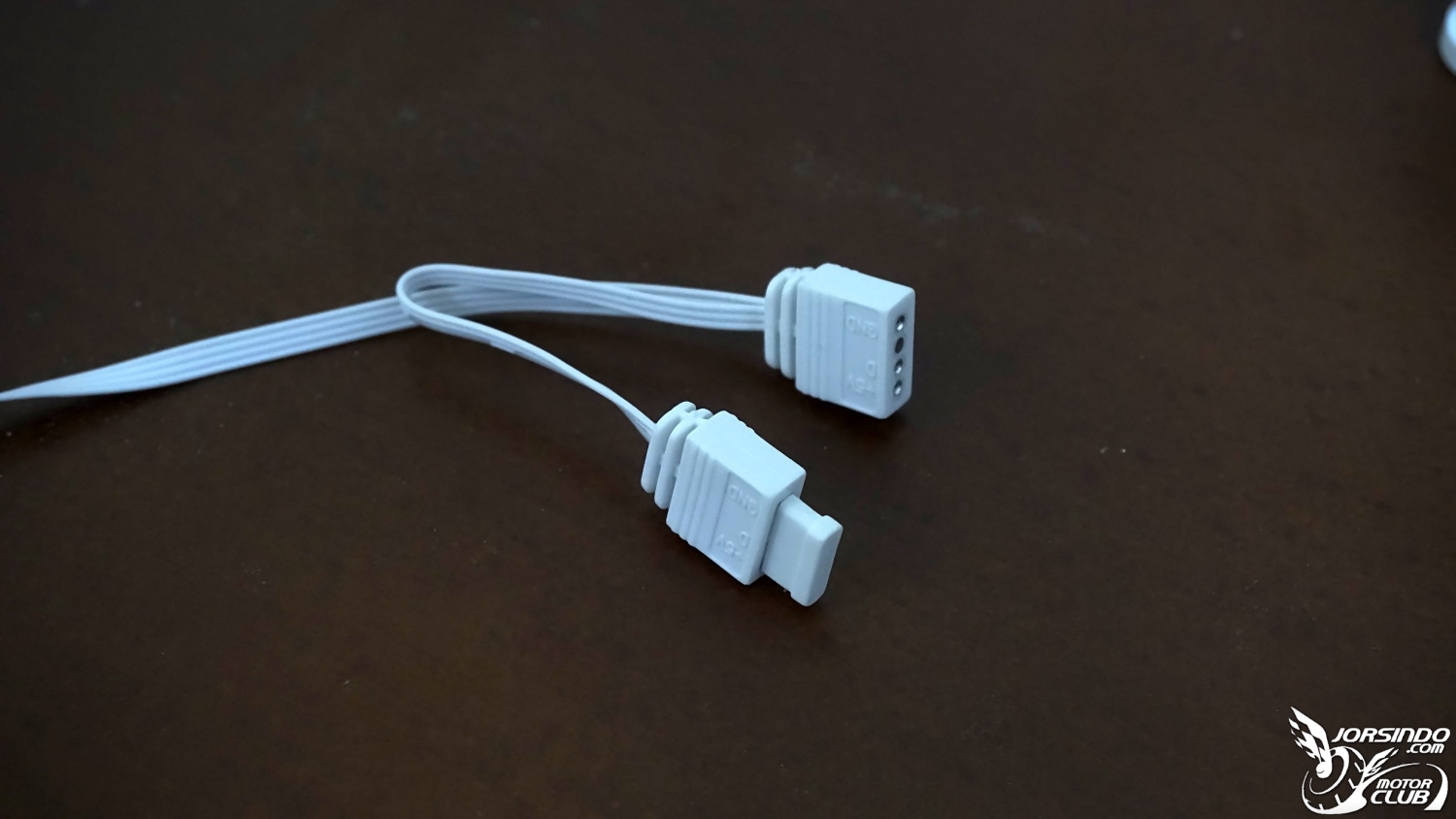 【開箱】白色控的最佳選擇!! Arctic P12 PWM PST ARGB White開箱4325|小老婆汽機車資訊網