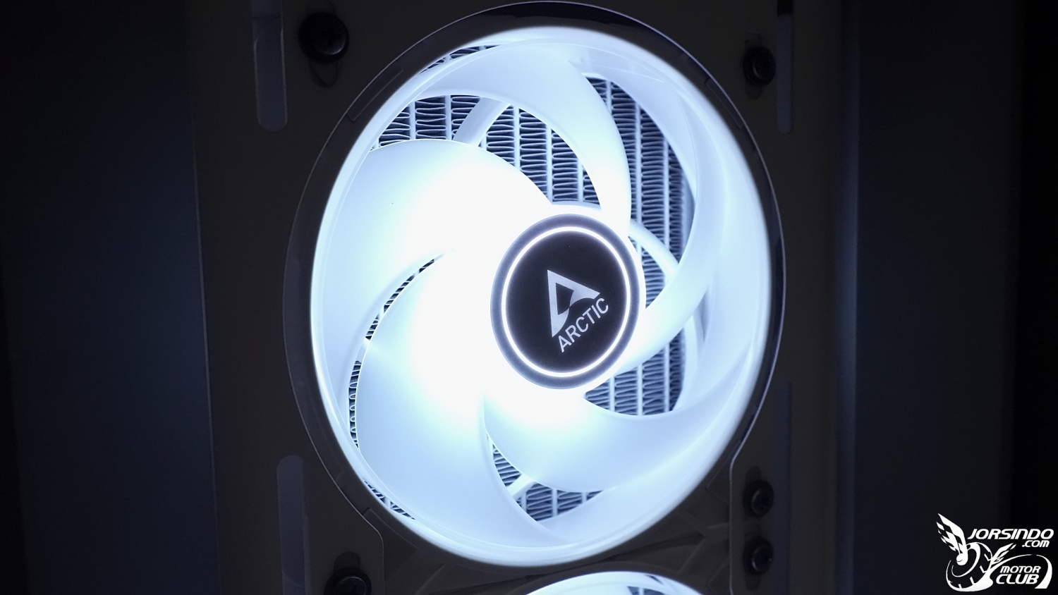 【開箱】白色控的最佳選擇!! Arctic P12 PWM PST ARGB White開箱6711|小老婆汽機車資訊網