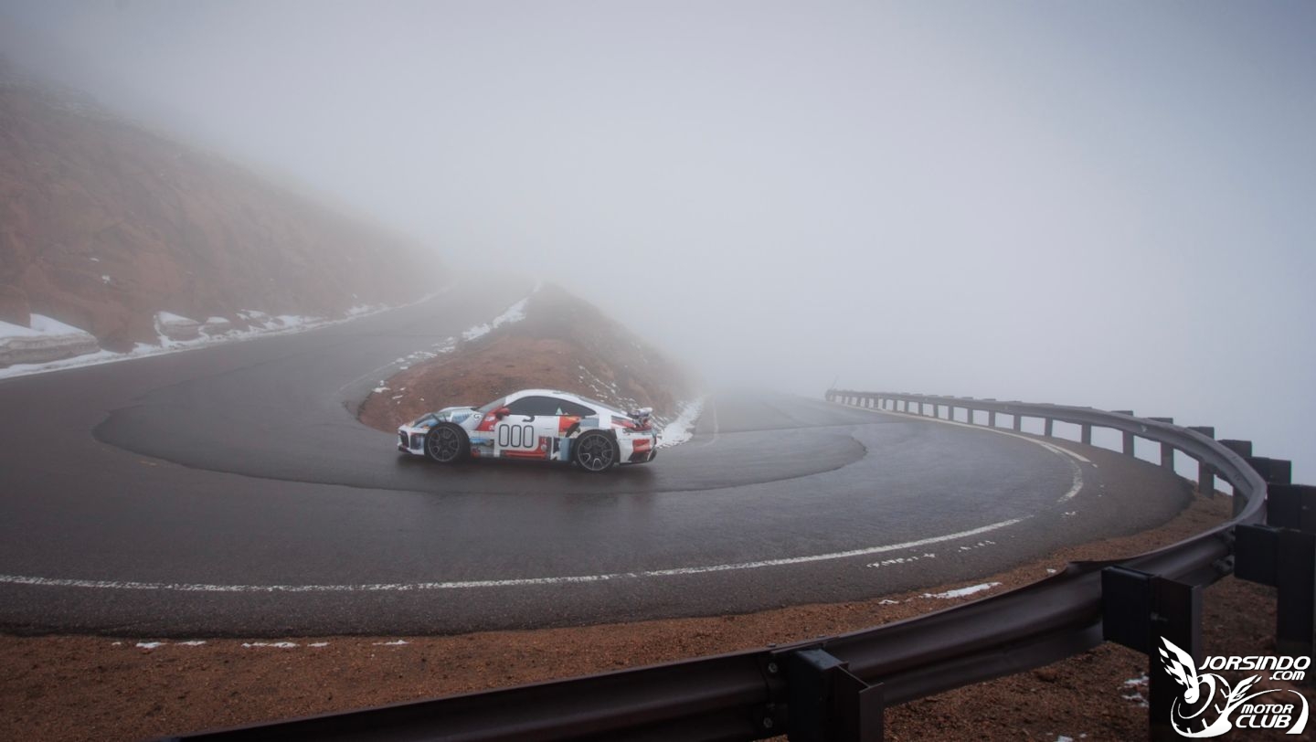 [官方新聞稿]保時捷旗艦公路跑車性能驚艷派克峰爬山賽8564|Porsche,派克峰,911 Turbo S小老婆汽機車資訊網